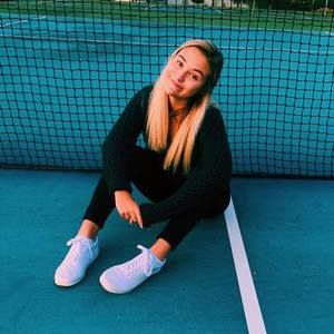 Meet your Posher, Taryn